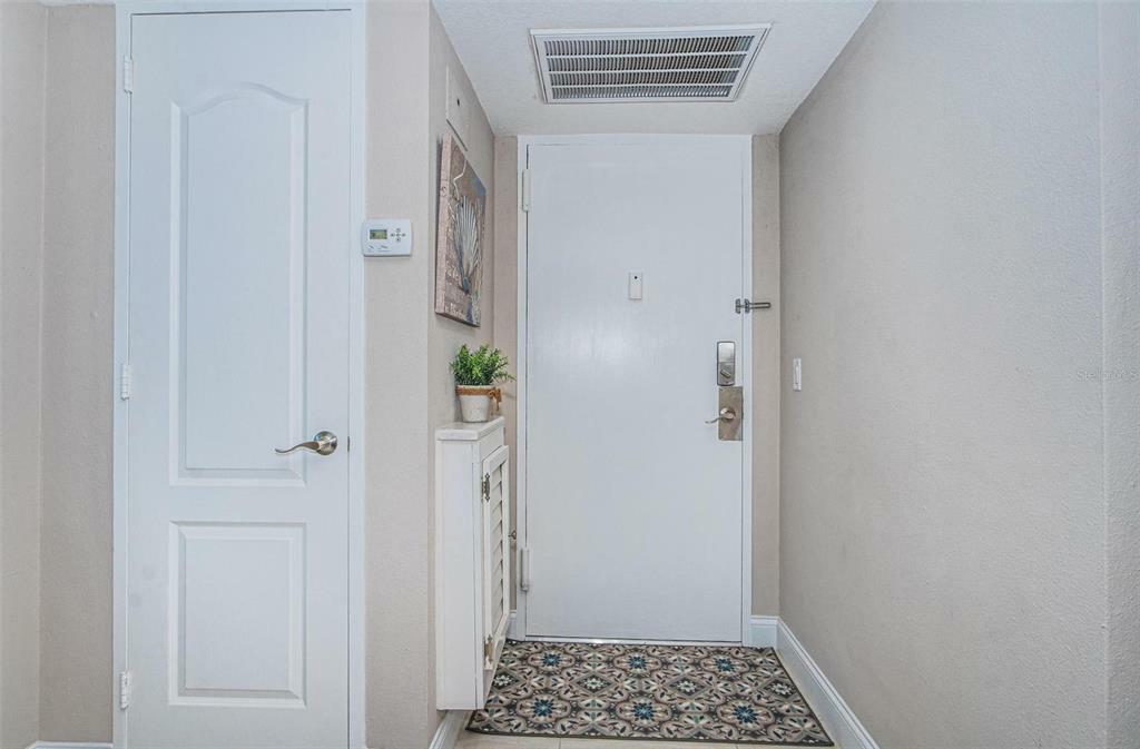 Property Photo:  880 Mandalay Avenue S202  FL 33767 