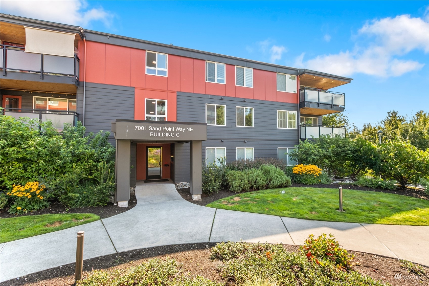 Property Photo: 7001 Sand Point Way NE C102 WA 98115
