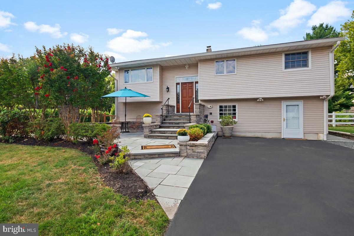 Property Photo:  901 Estates Boulevard  NJ 08690 