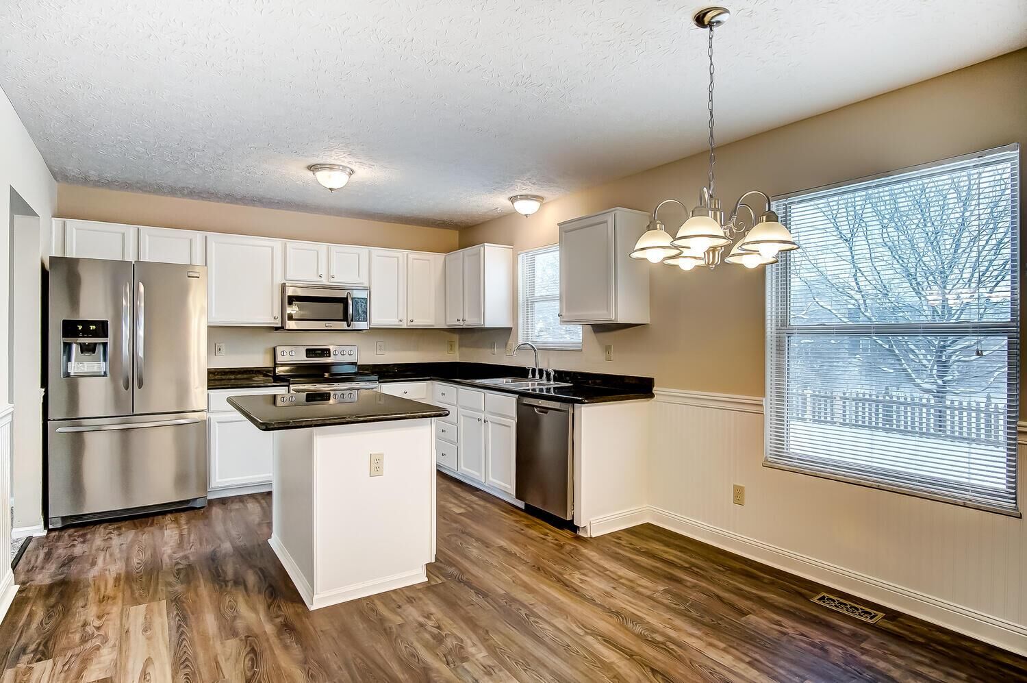 Property Photo:  8410 Oak Creek Drive  OH 43035 