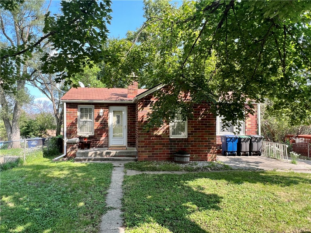 5605 SW 2nd Street  Des Moines IA 50315 photo