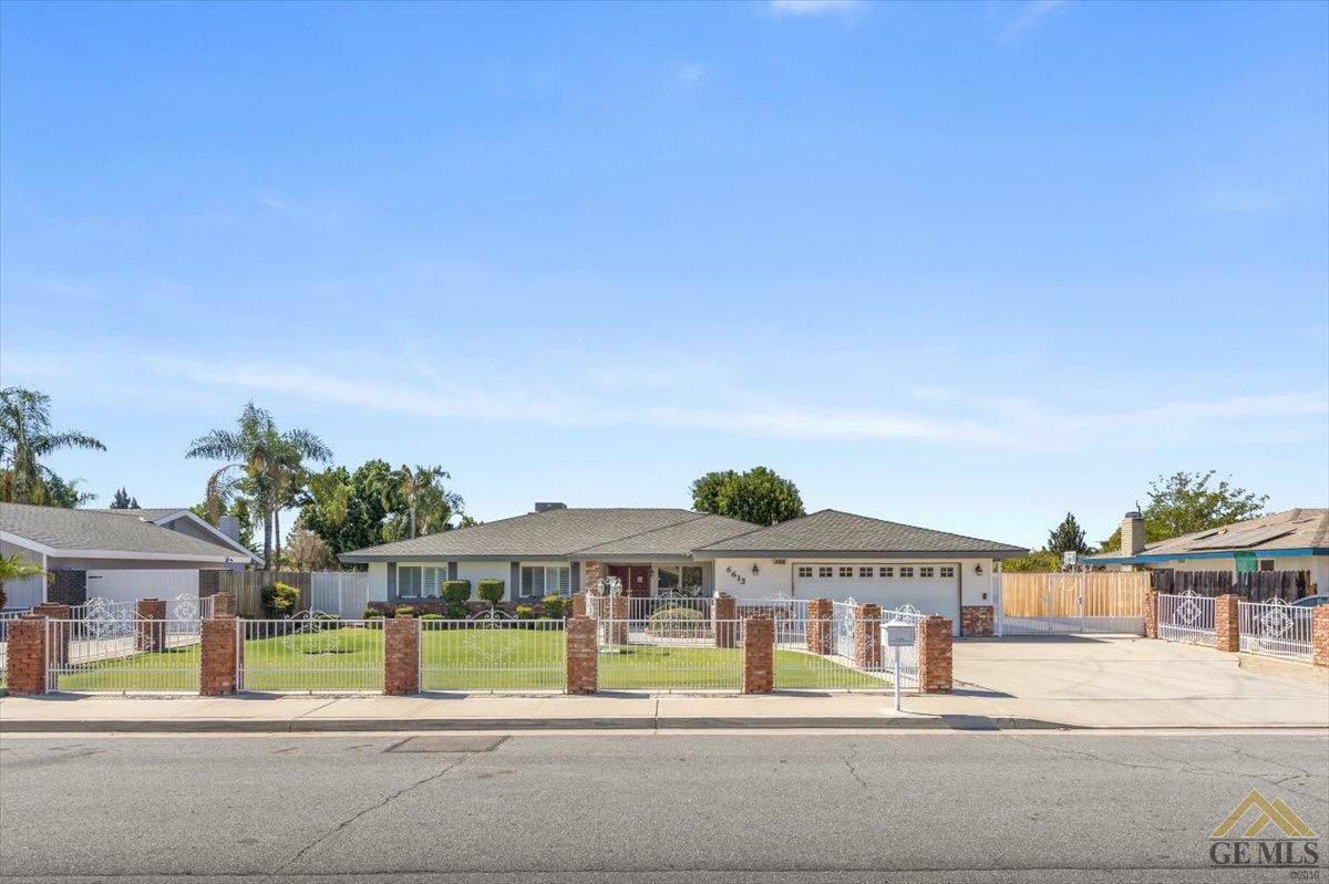 Property Photo:  6613 Norris Road  CA 93308 