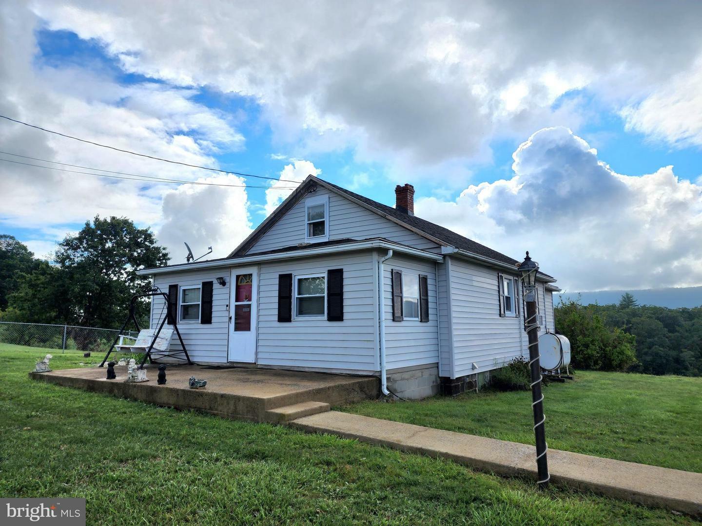Property Photo: 4482 Martinsburg Road WV 25411