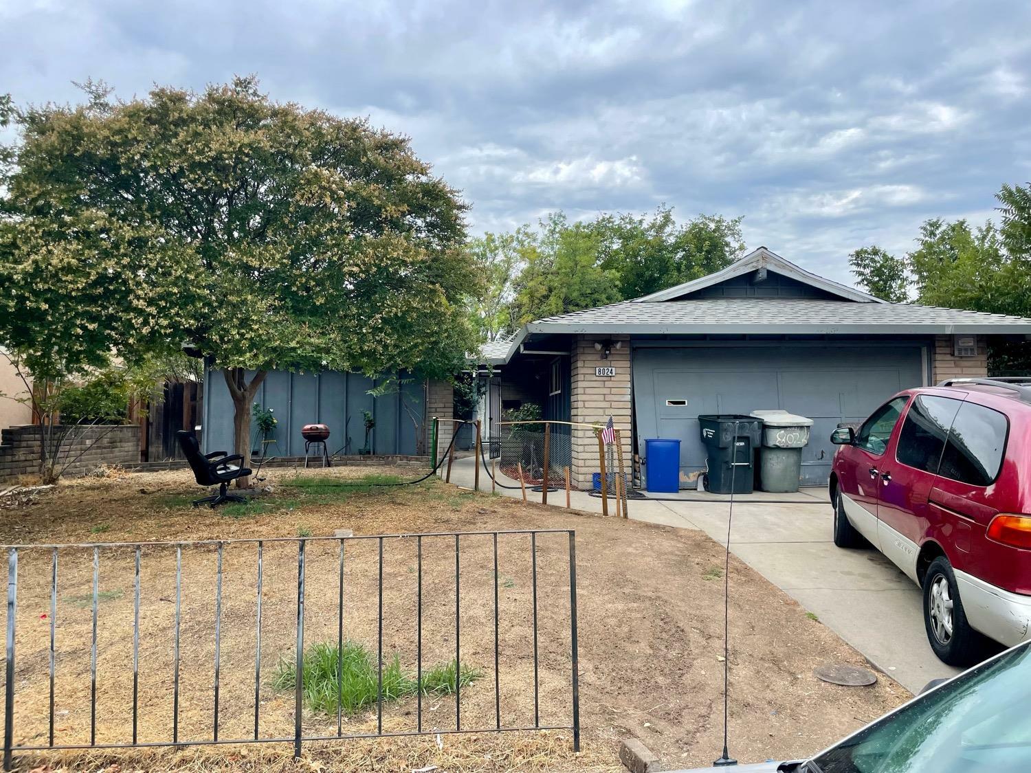 Property Photo: 8024 Maybelline Way CA 95823
