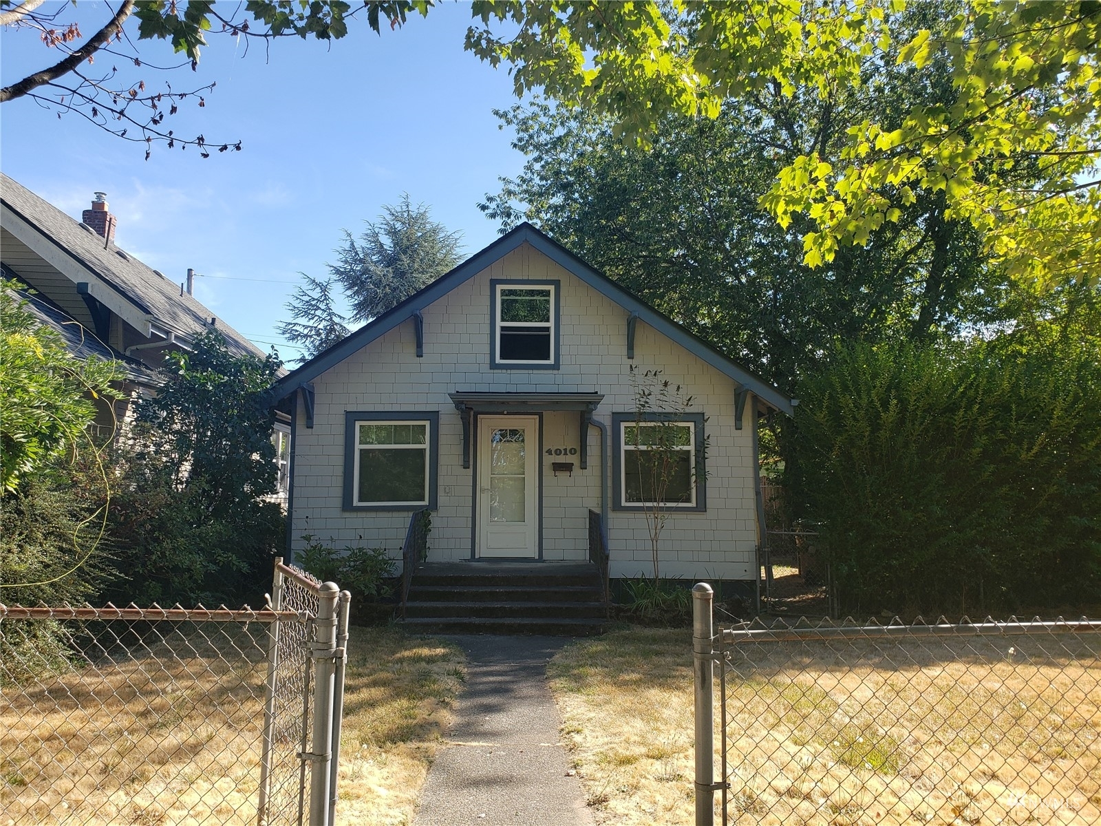 Property Photo:  4010 S 7th Street  WA 98405 