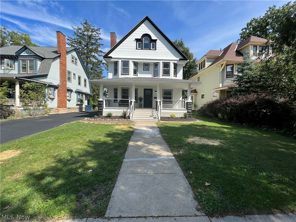Property Photo: 1511 Clarence Avenue OH 44107