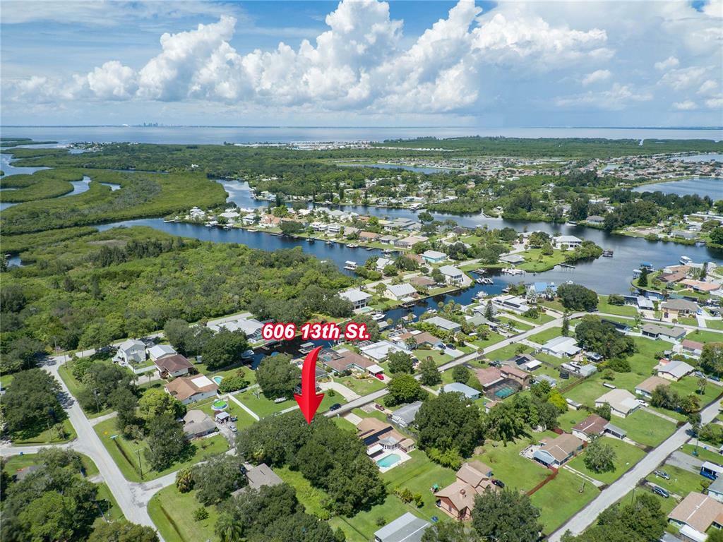 Property Photo:  606 13th Street SW  FL 33570 