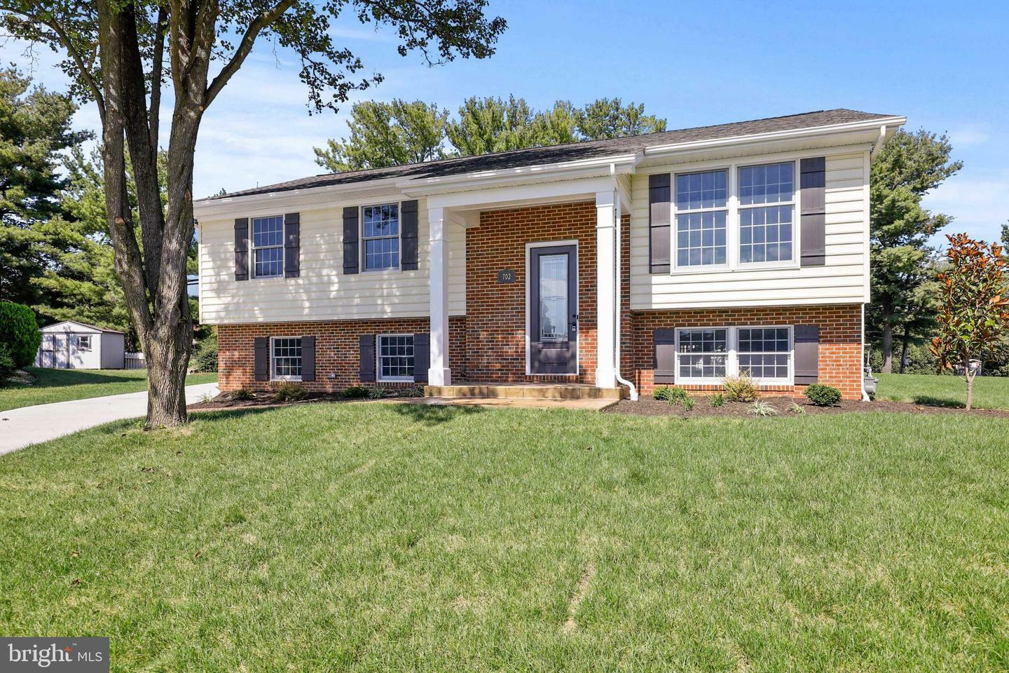 Property Photo:  702 Eastwood Court  MD 21014 