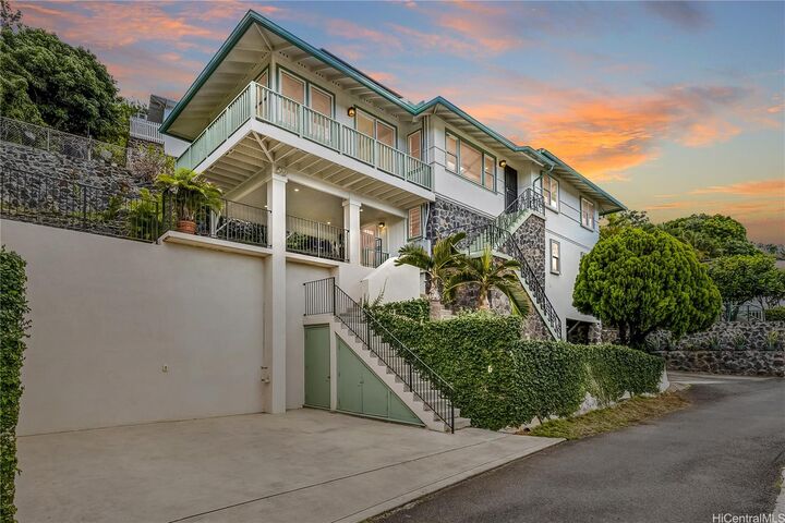 2582F Pacific Hts Road  Honolulu HI 96813 photo
