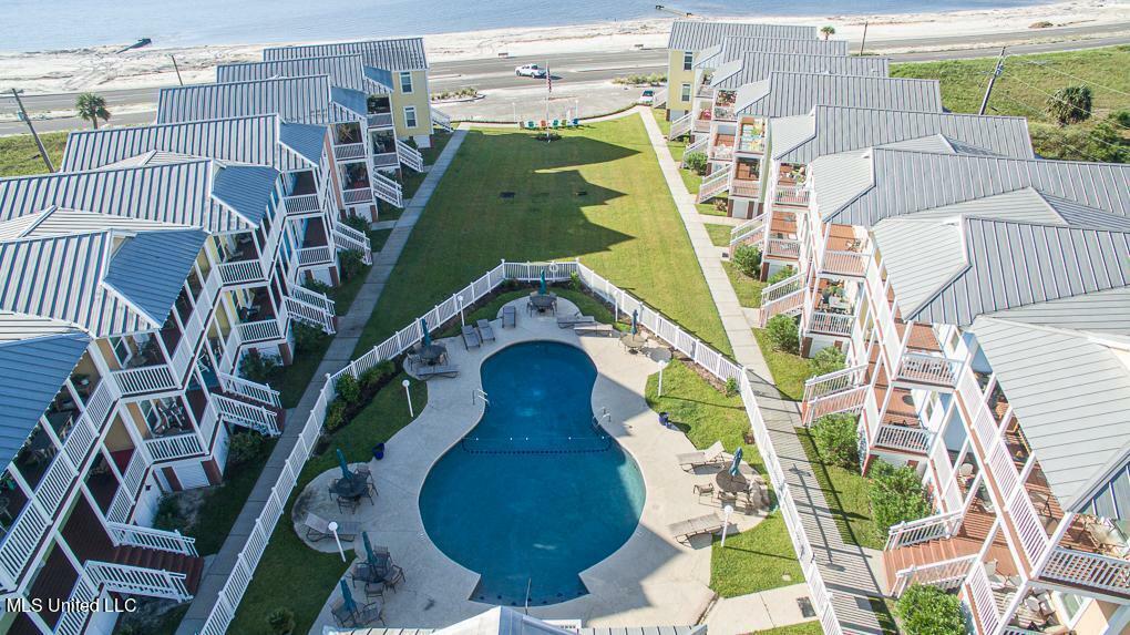 Property Photo: 1515 E Beach Boulevard MS 39571