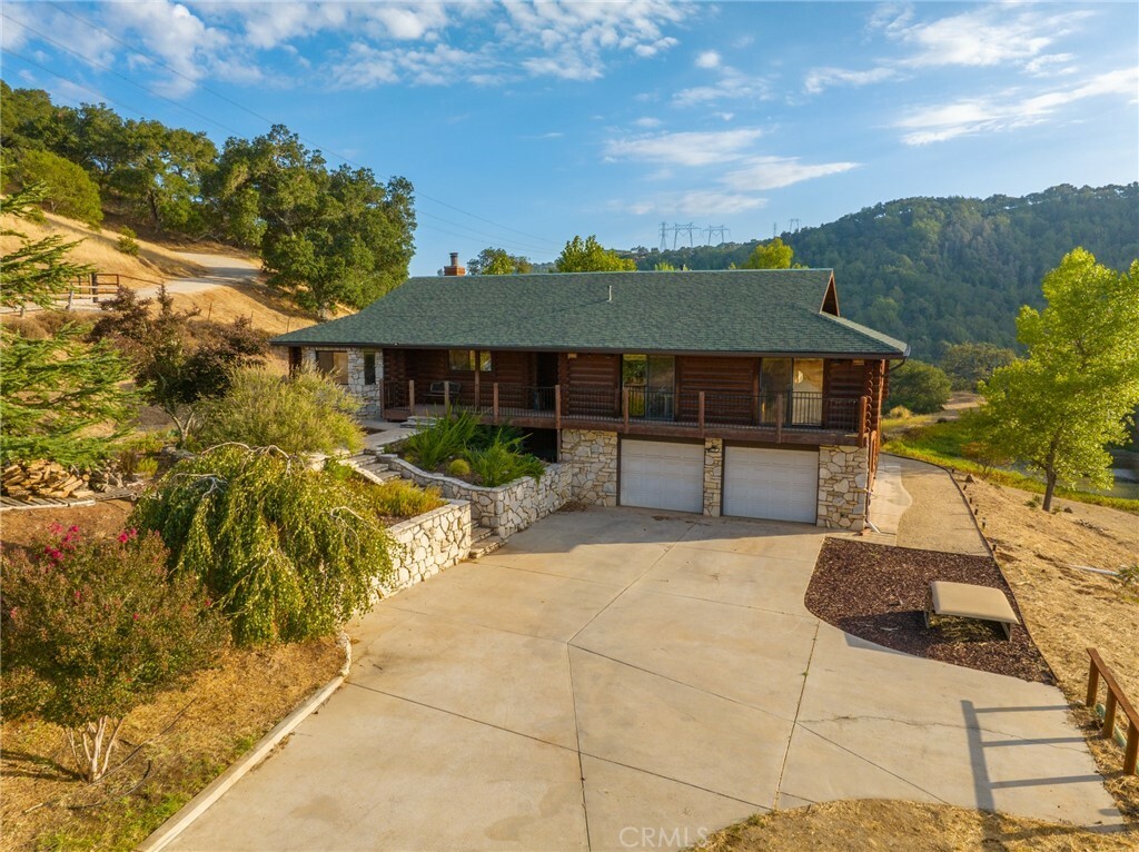 Property Photo:  14155 El Monte Road  CA 93422 