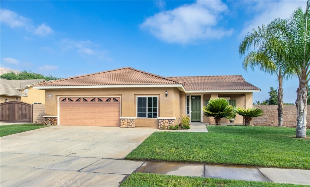 Property Photo:  5296 Inglestone Drive  CA 92545 