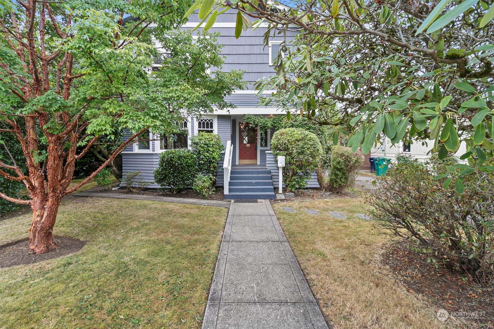 Property Photo:  1948 Harding Street  WA 98022 