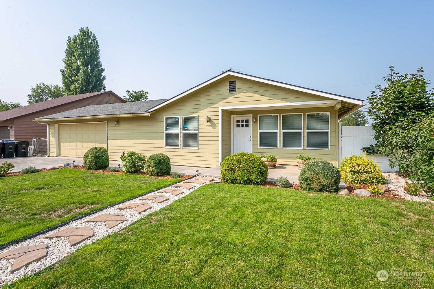 Property Photo:  2116 S Belair Drive  WA 98837 