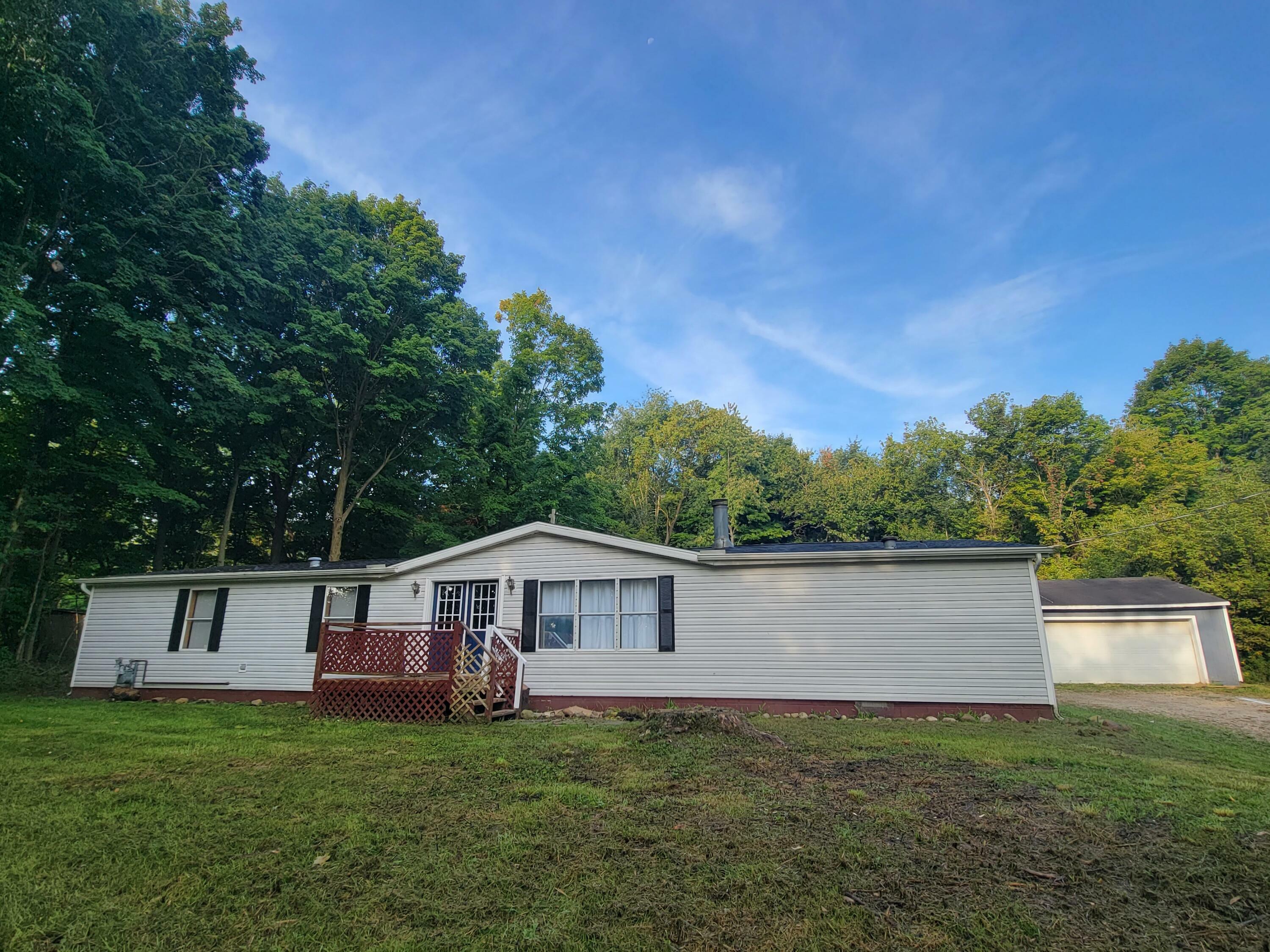 Property Photo:  2250 N Lake Pleasant Road  MI 49242 