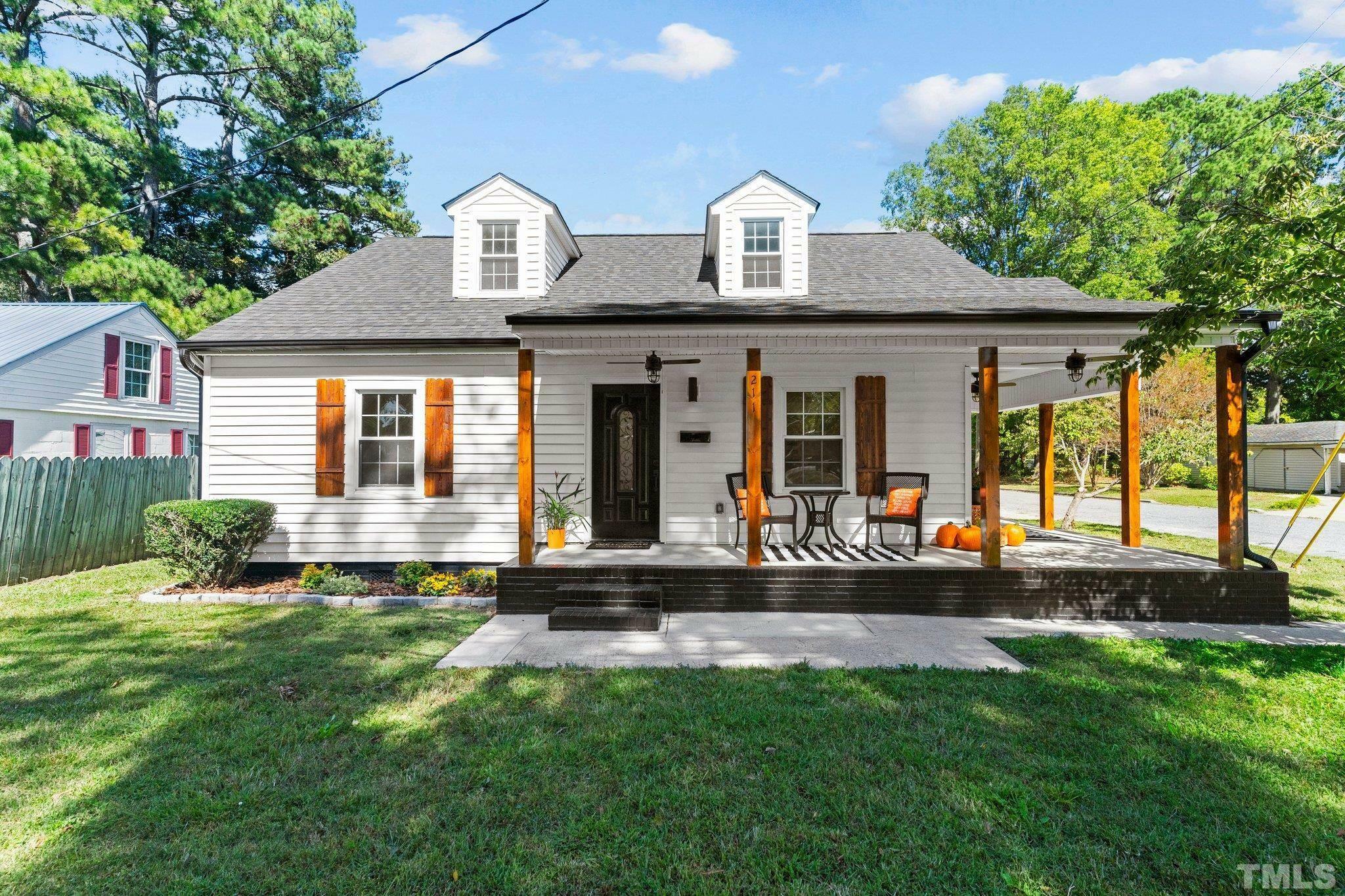 Property Photo:  211 E Lizzie Street  NC 27576 