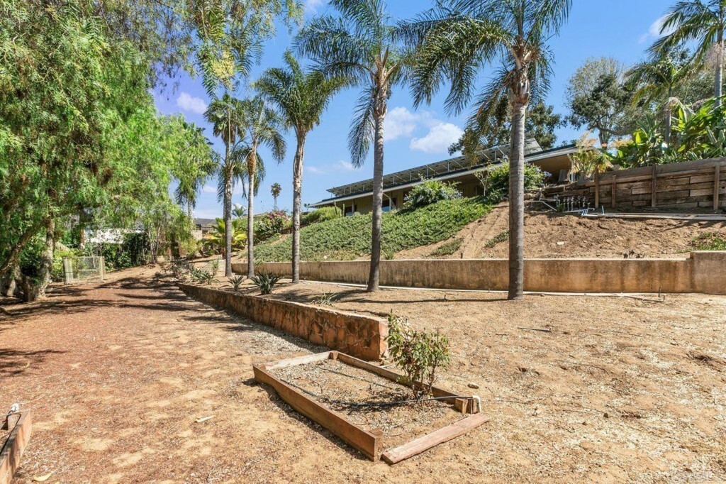 Property Photo: 1604 Lone Oak Road CA 92084