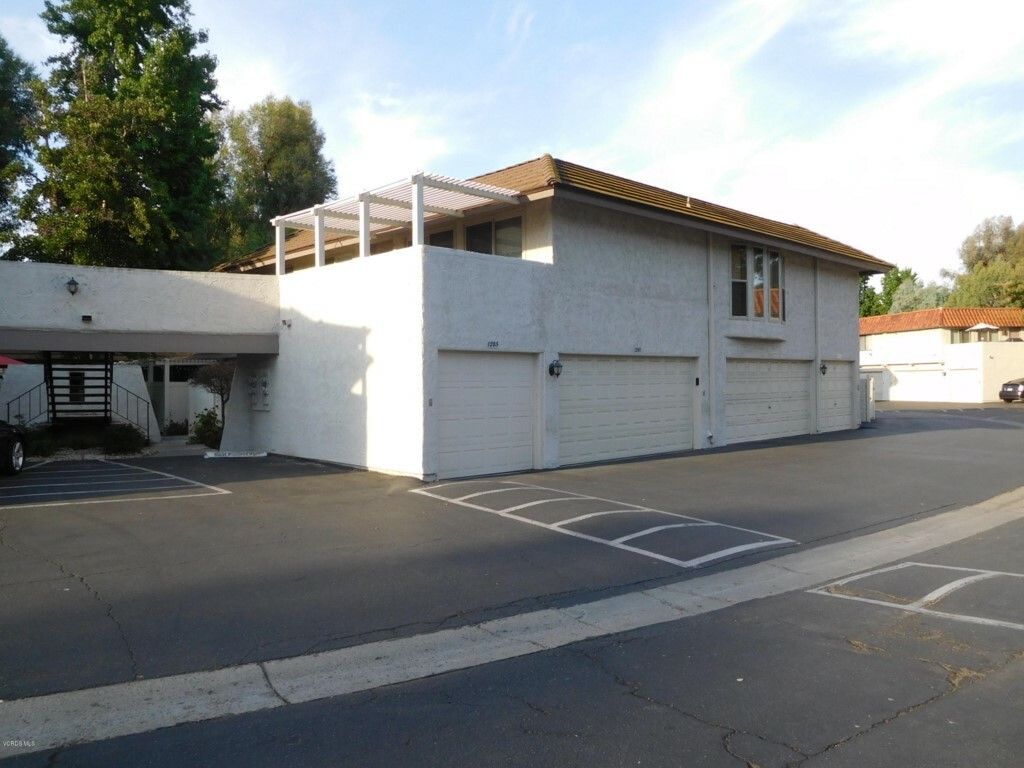 Property Photo:  1285 Landsburn Circle  CA 91361 