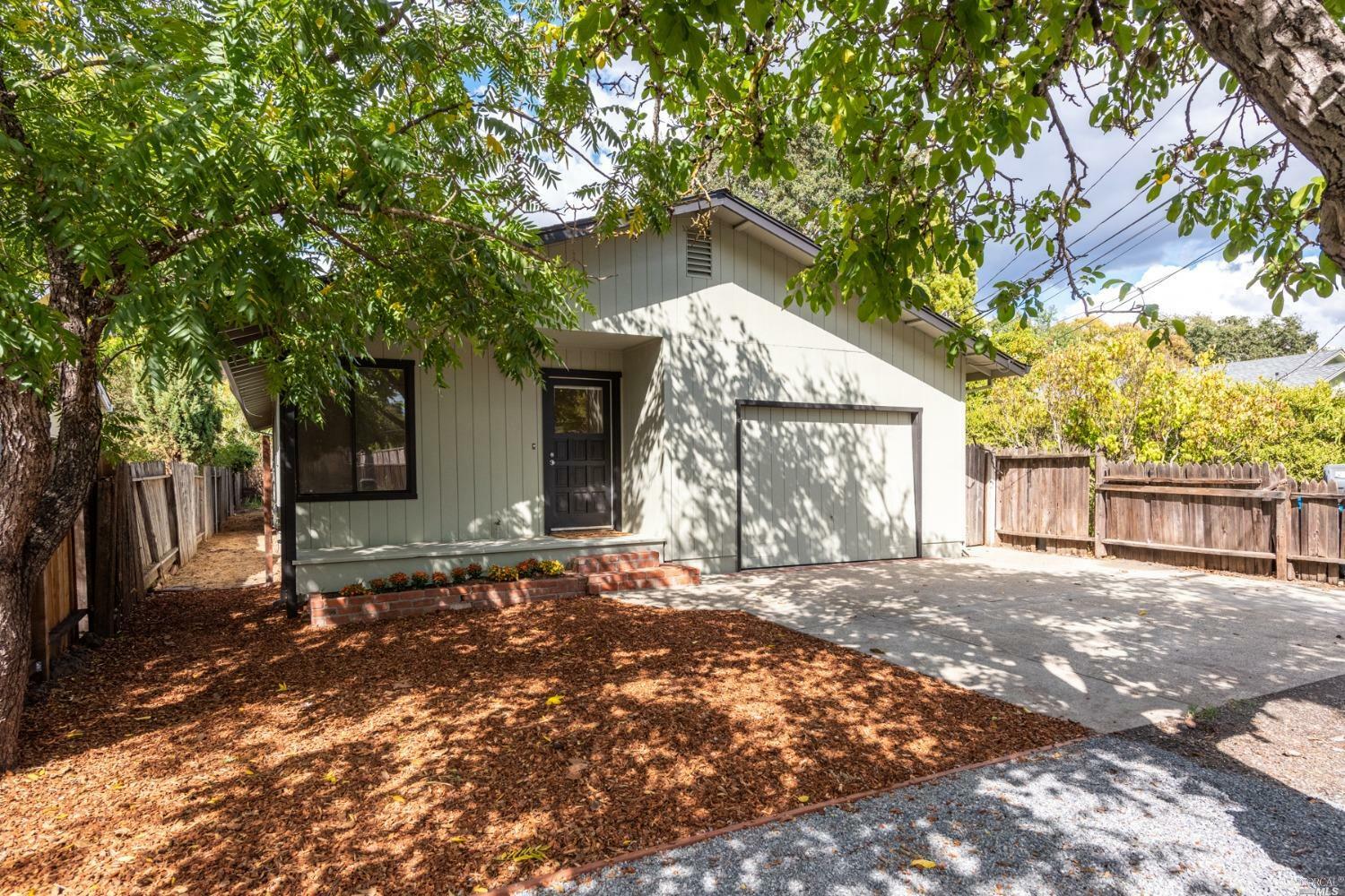 Property Photo:  511 Hewett Street  CA 95401 