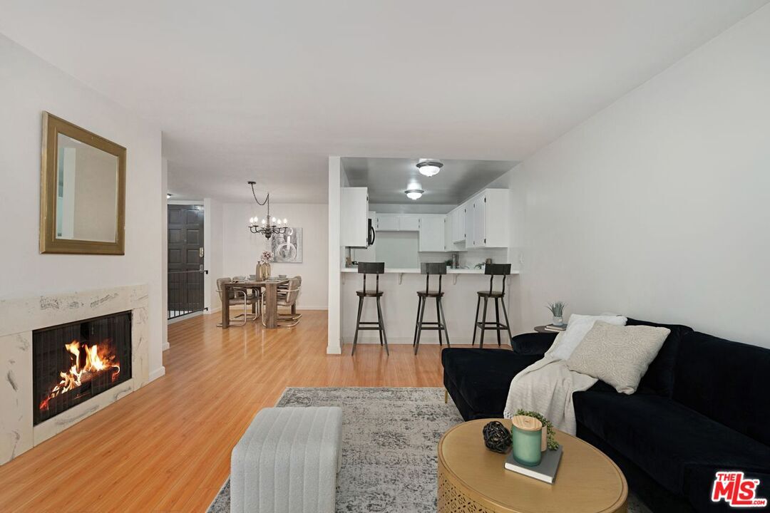 Property Photo: 5875 Doverwood Dr 105 CA 90230
