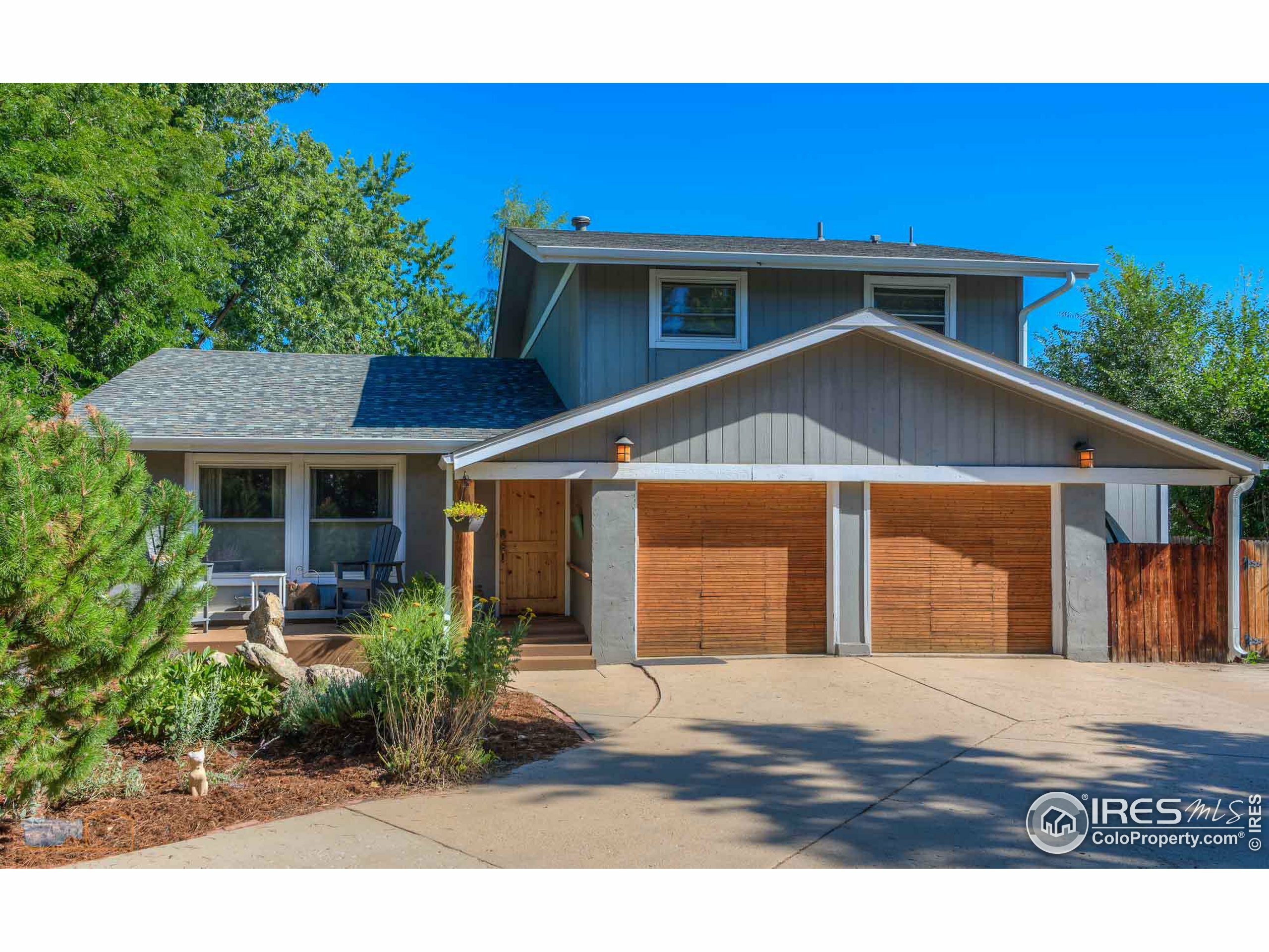 Property Photo: 4299 Sumac Ct CO 80301