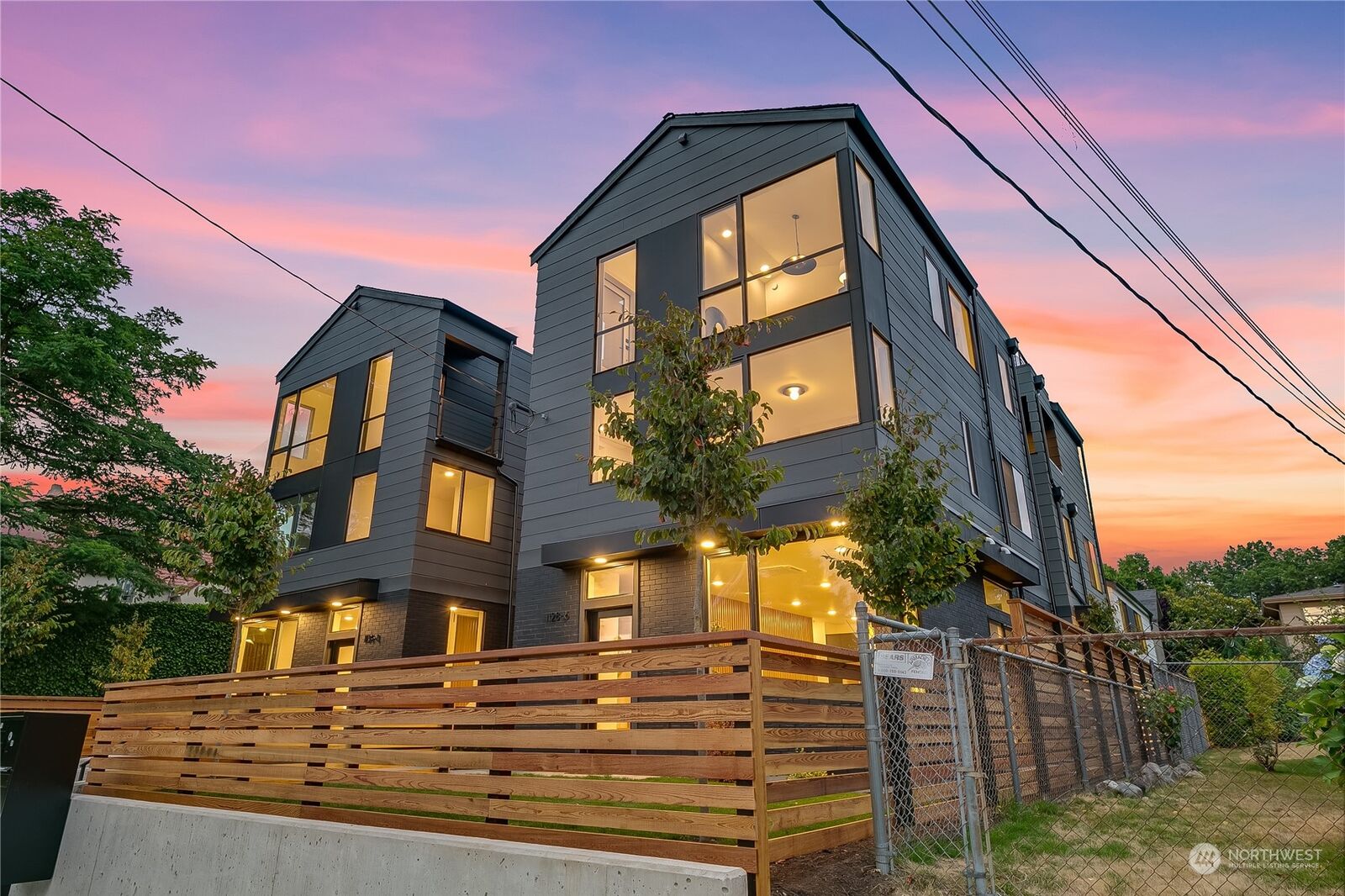 Property Photo:  1134 B 32nd Avenue E  WA 98112 