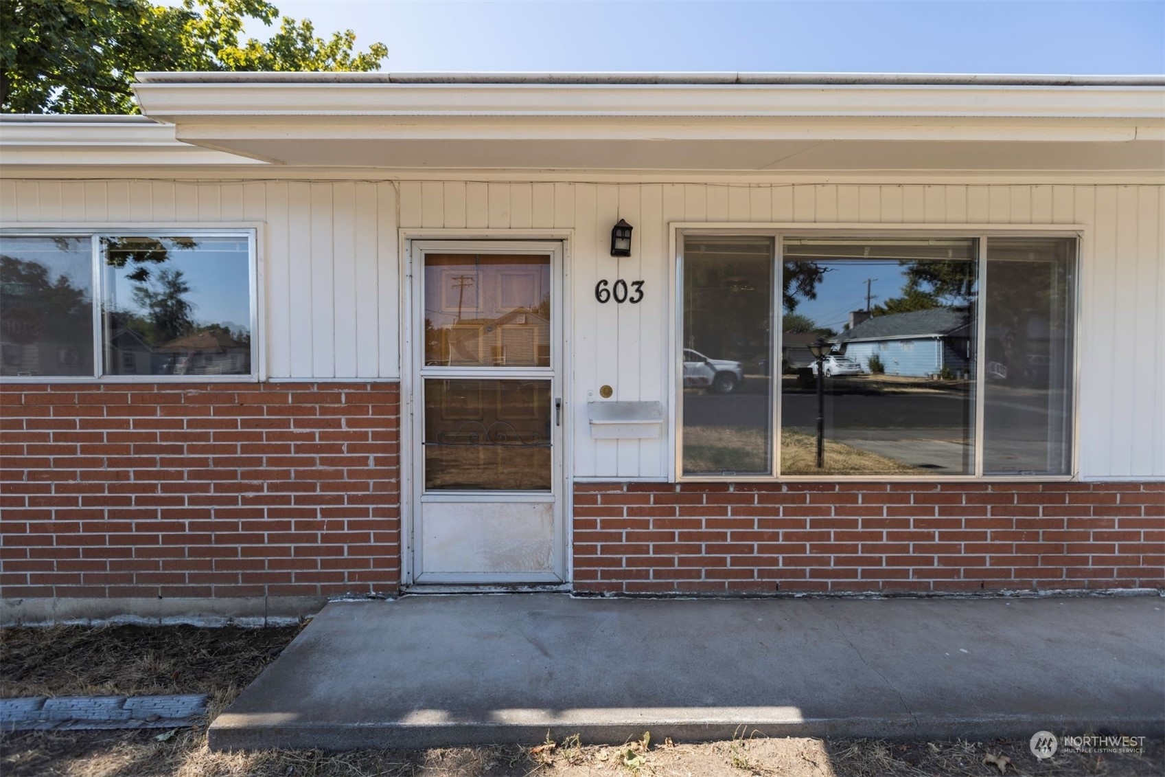 Property Photo:  603 White Street  WA 99362 