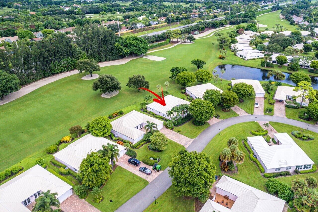 Property Photo:  4569 Sanderling Circle W  FL 33436 