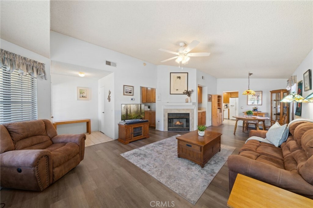 Property Photo:  717 Ensenada Drive  CA 92545 