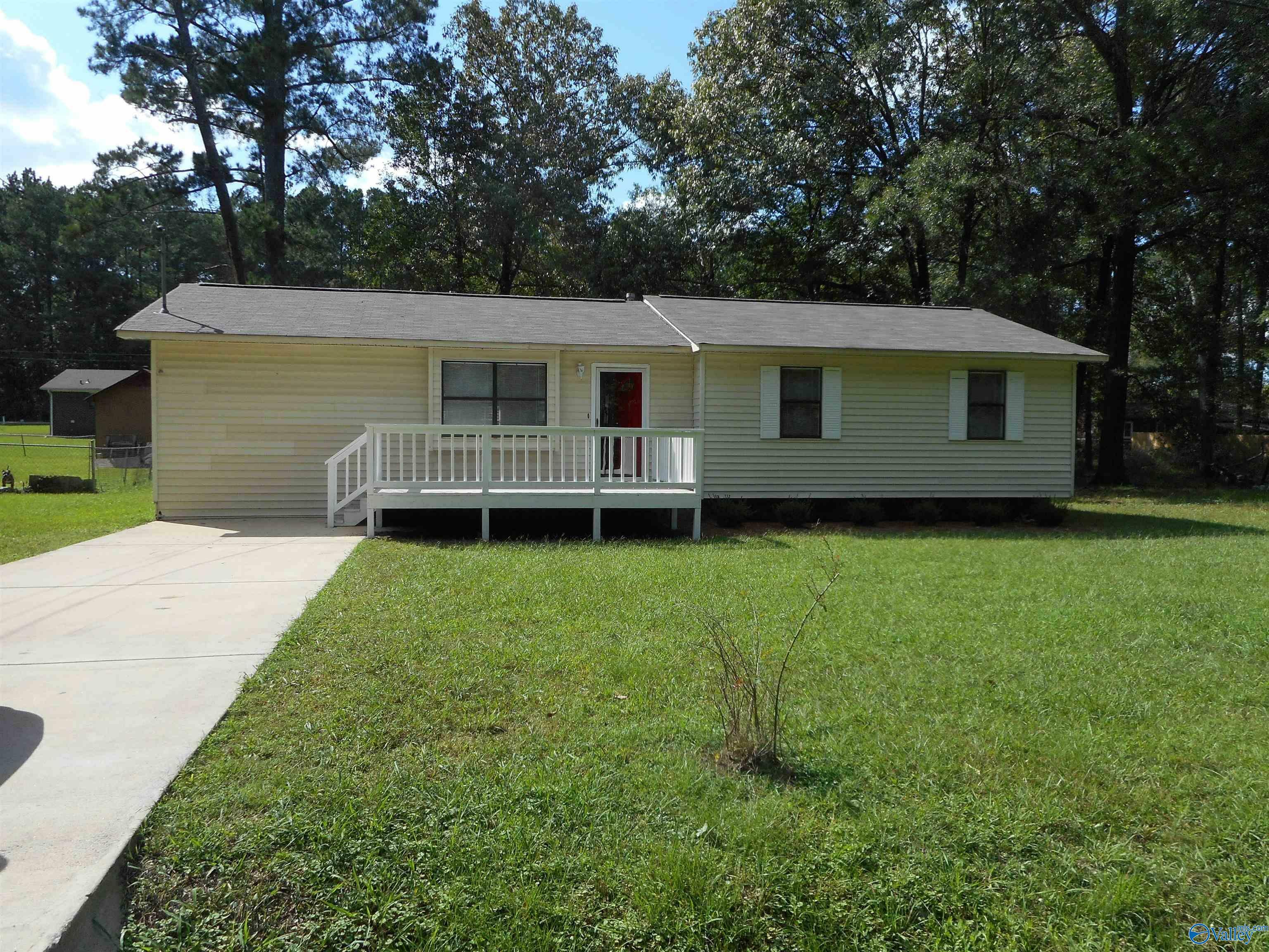 1609 Mount Zion Avenue  Gadsden AL 35904 photo