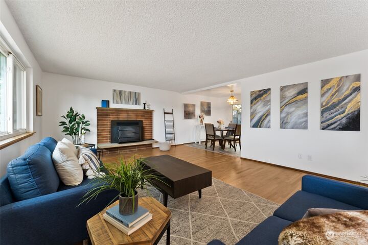 Property Photo: 14804 12th Avenue SW WA 98166