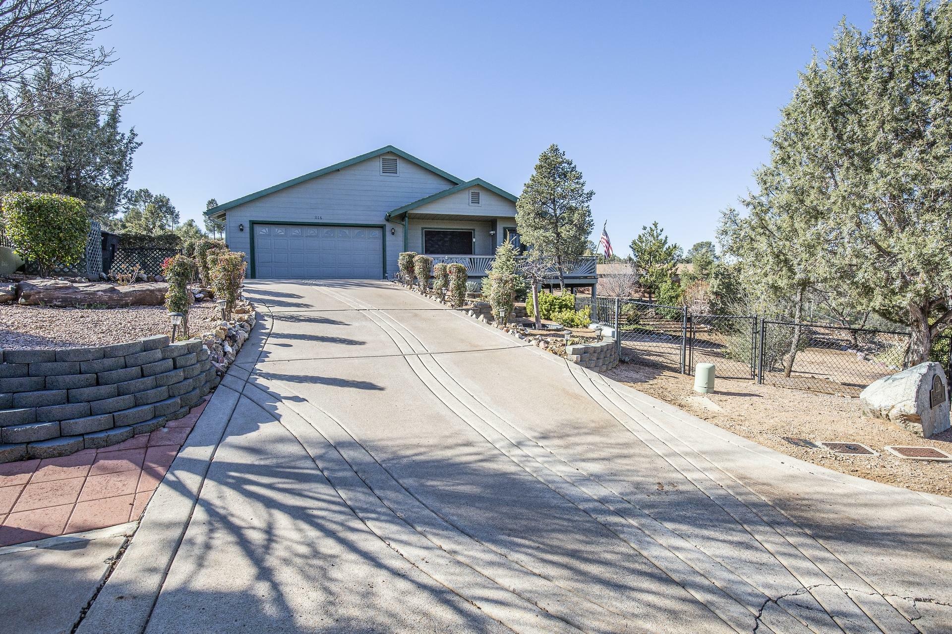 Property Photo:  1116 S Sycamore Circle  AZ 85541 