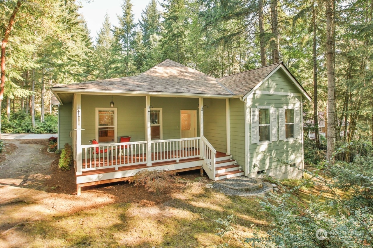 Property Photo:  2761 Parkwood Drive  WA 98260 