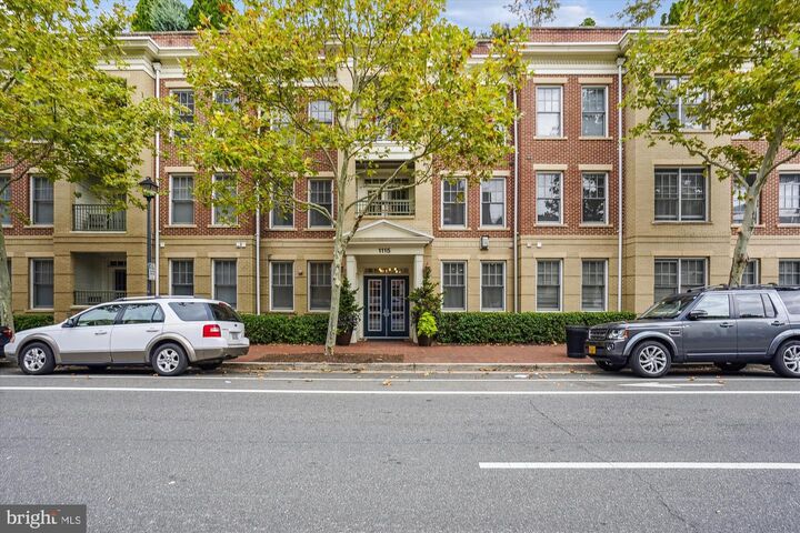 1115 Cameron Street 312  Alexandria VA 22314 photo