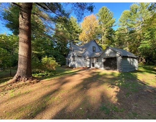 Property Photo:  115 Charlton Road  MA 01562 