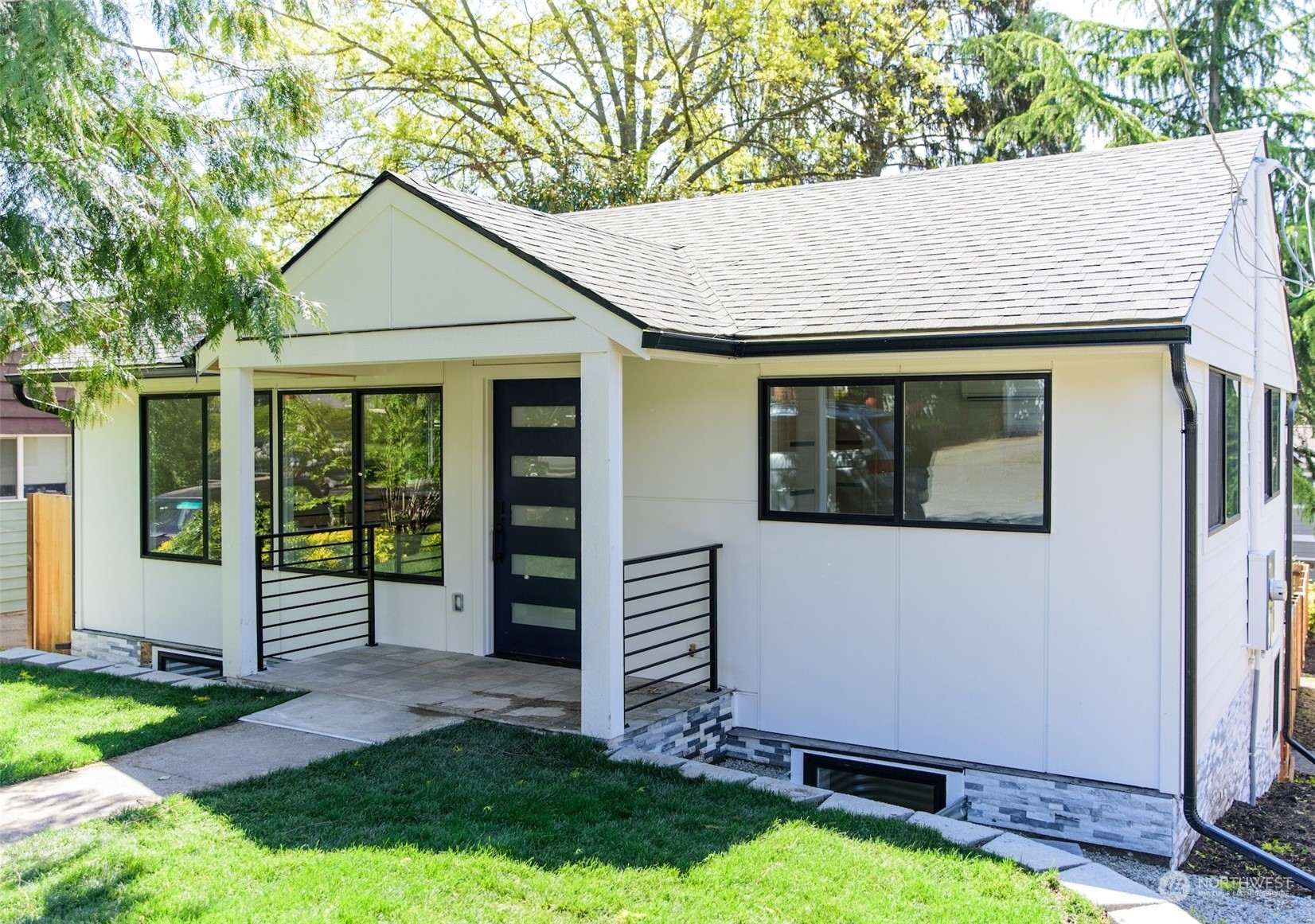 Property Photo: 13217 37th Avenue NE WA 98125