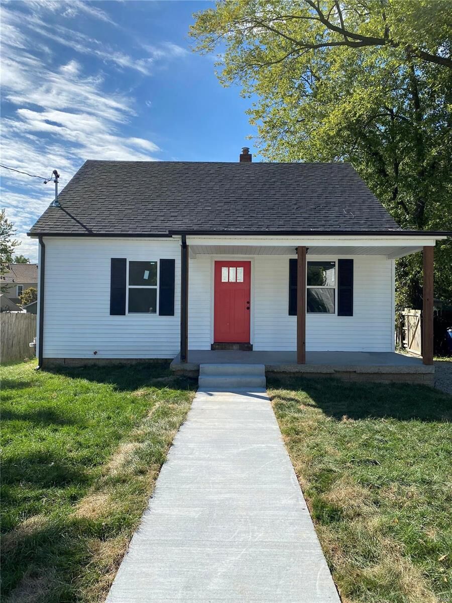 Property Photo: 1806 Myrtle Street IL 62002