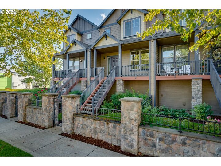 1486 NE Edgefield St  Hillsboro OR 97124 photo