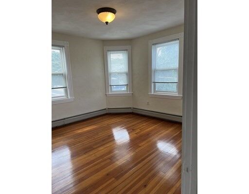 Property Photo:  366 Central St 2  MA 01906 