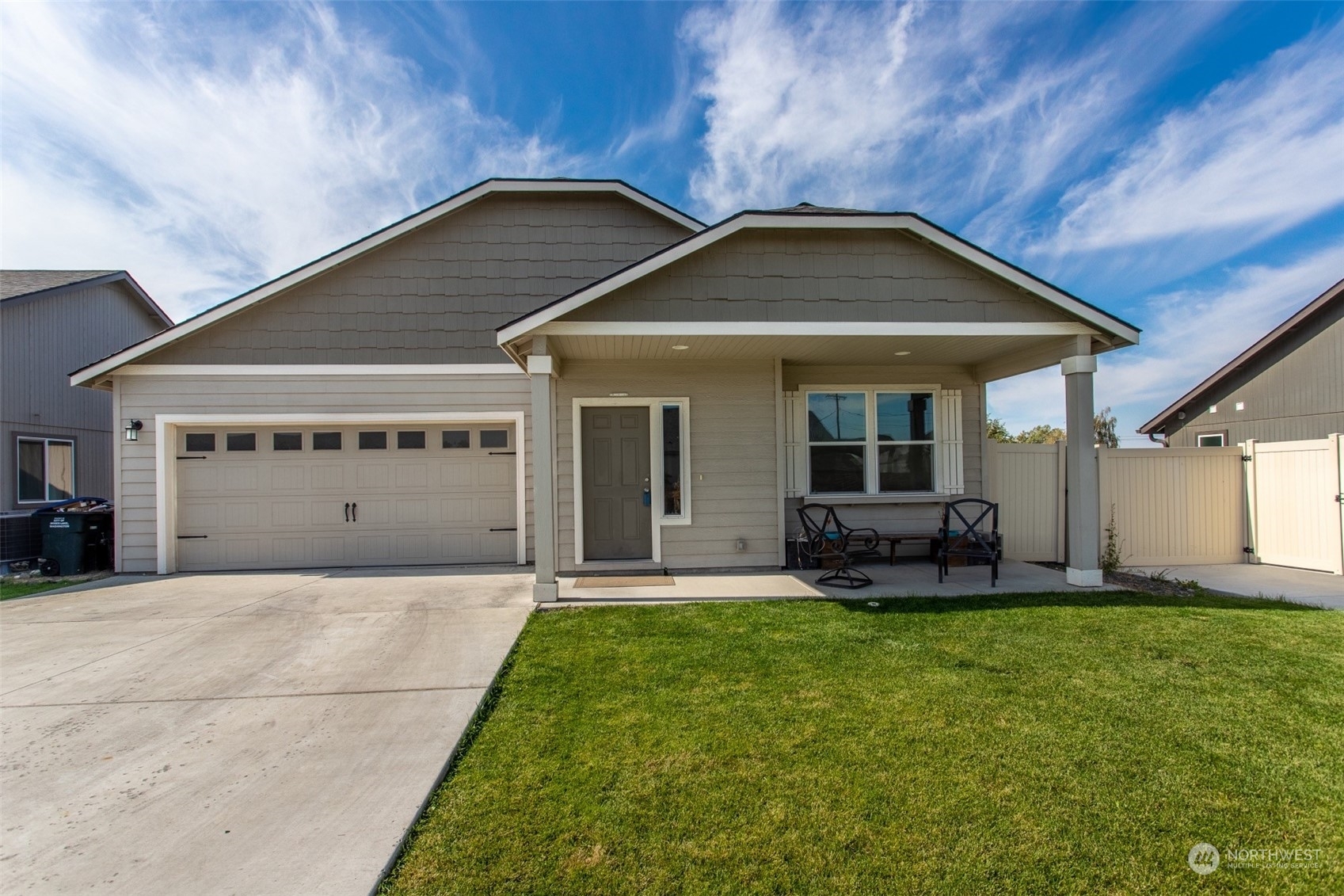 550 S Lakeland Drive  Moses Lake WA 98837 photo