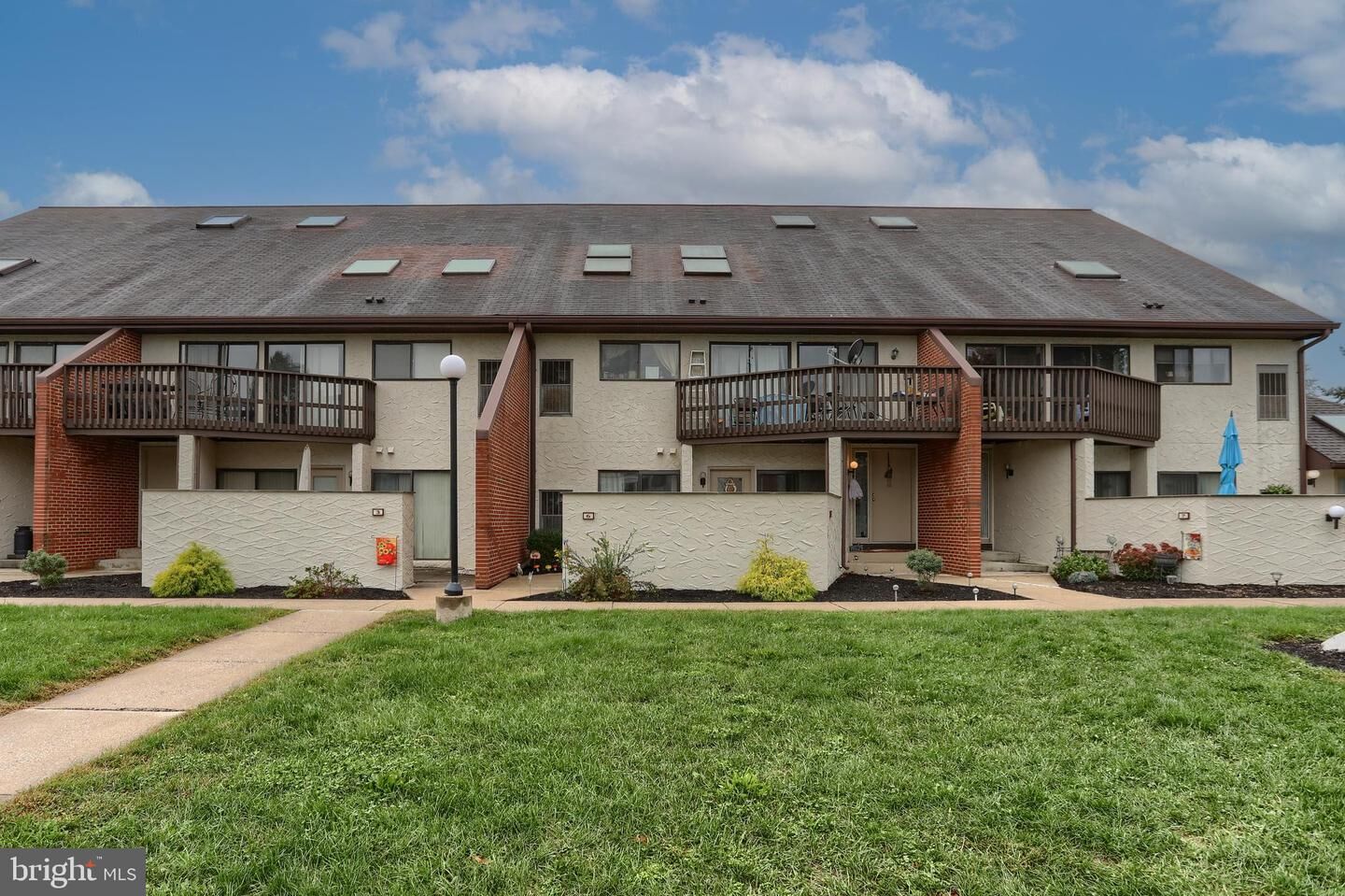 Property Photo: 1077 Lancaster Boulevard 6 PA 17055