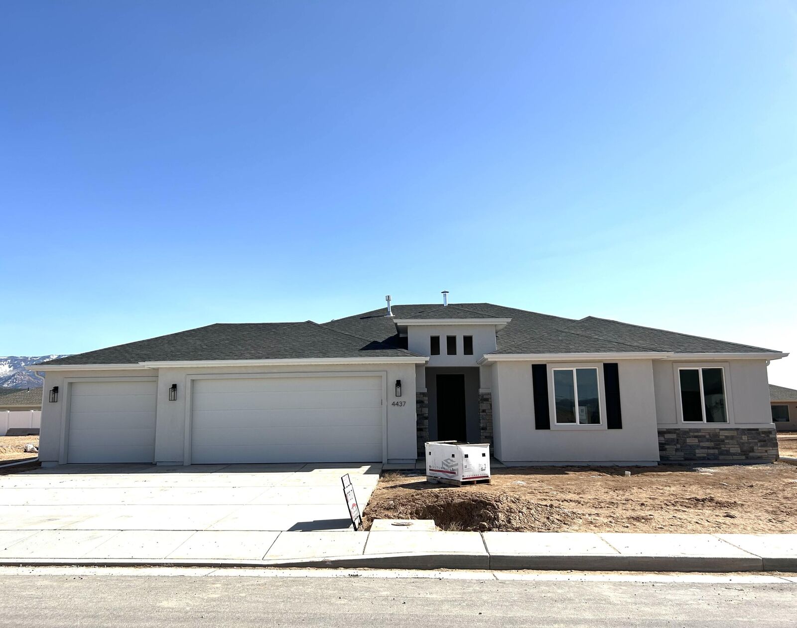 Property Photo:  4437 W 300 N  UT 84720