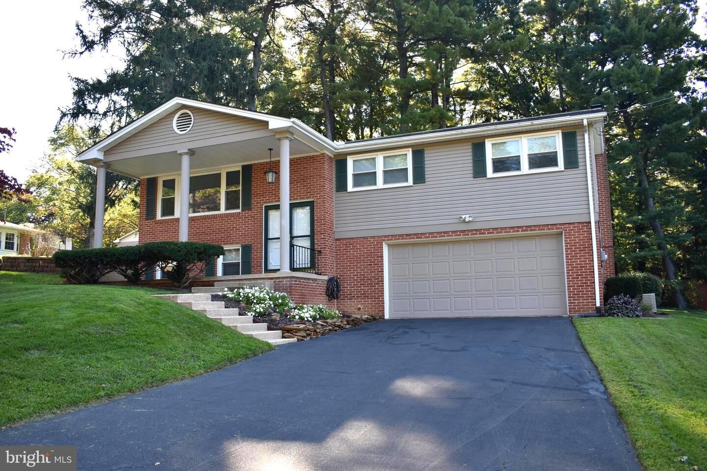 Property Photo: 3060 Forrest Lane PA 17402