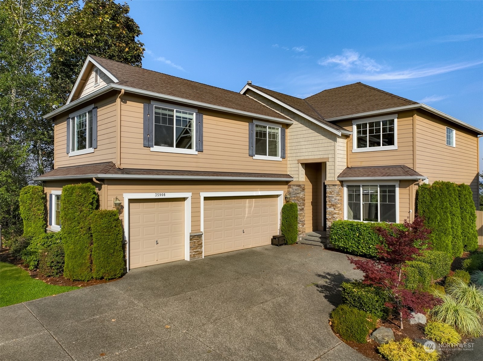 Property Photo: 35908 SE Boulder Court WA 98065
