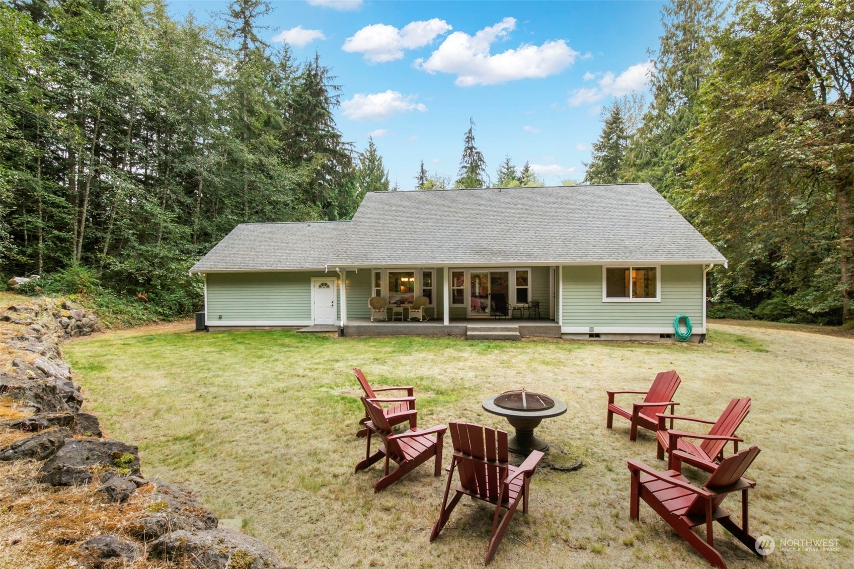 Property Photo: 11655 Jacobs Lane SE WA 98367