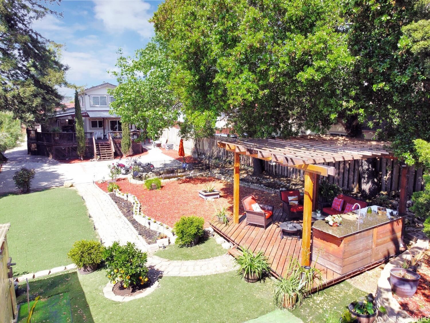 Property Photo: 2605 D Street CA 94541
