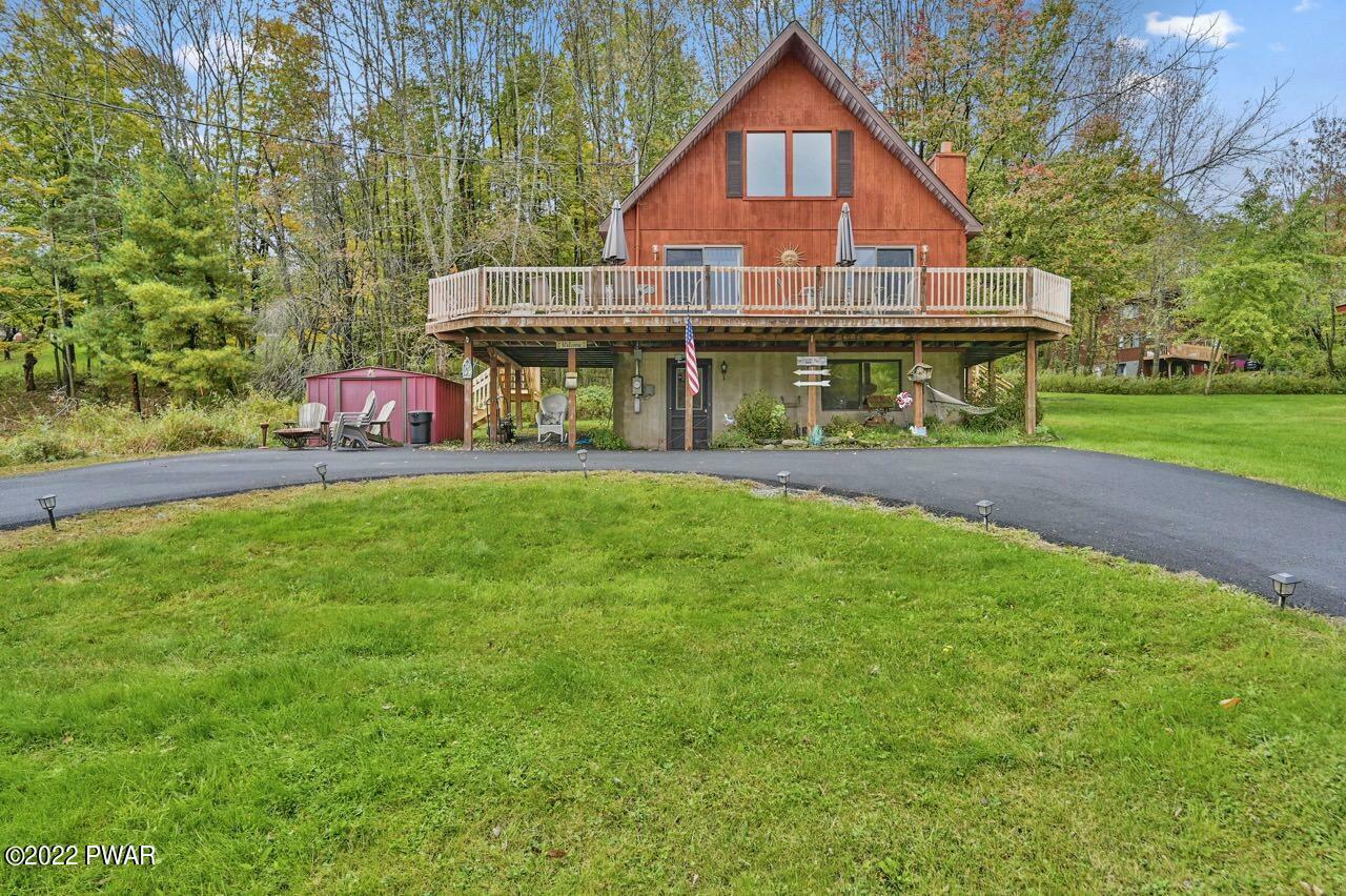 Property Photo:  30 Tanglewood Lane  PA 18436 