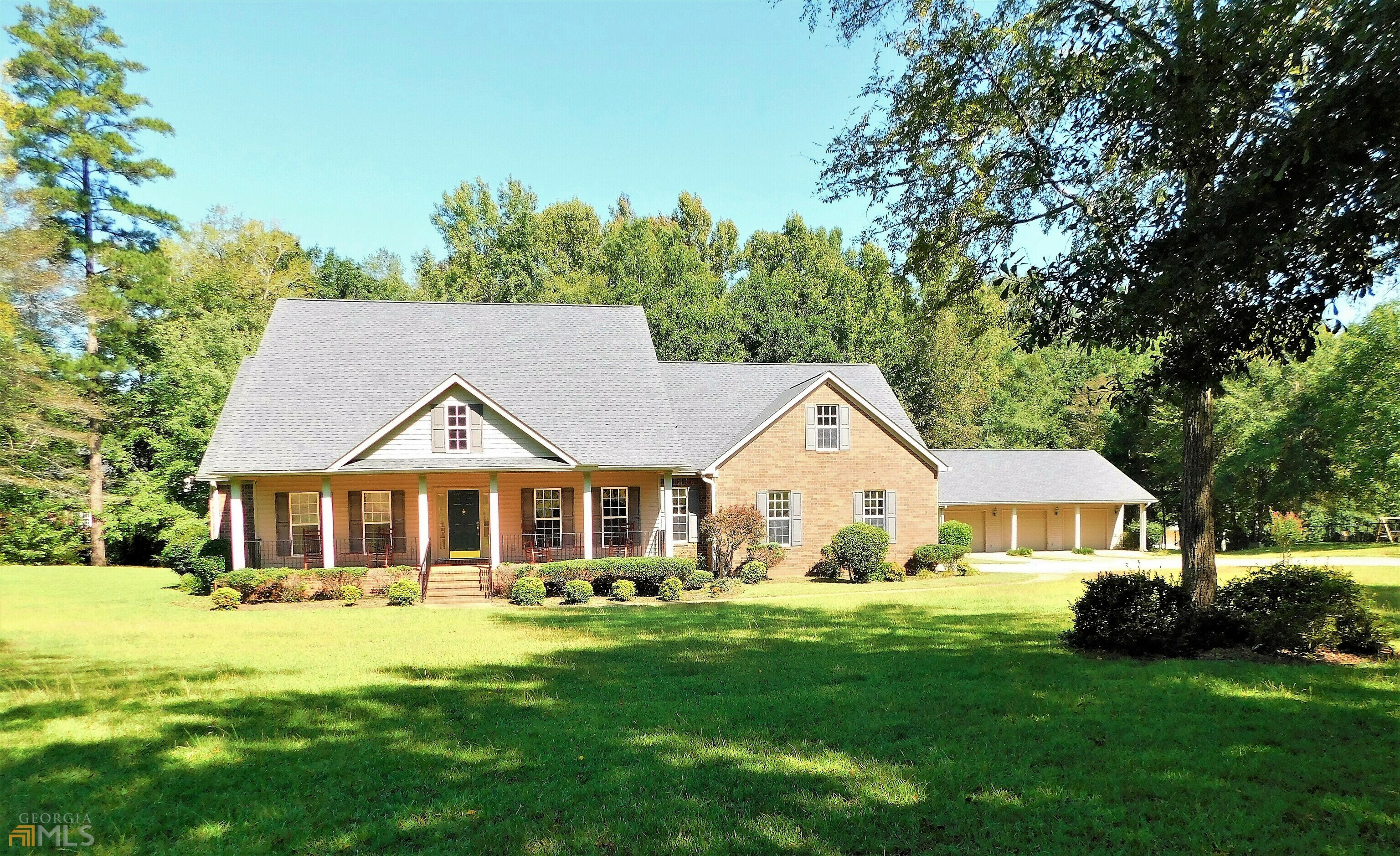 Property Photo: 2053 Cobbham Road GA 30824