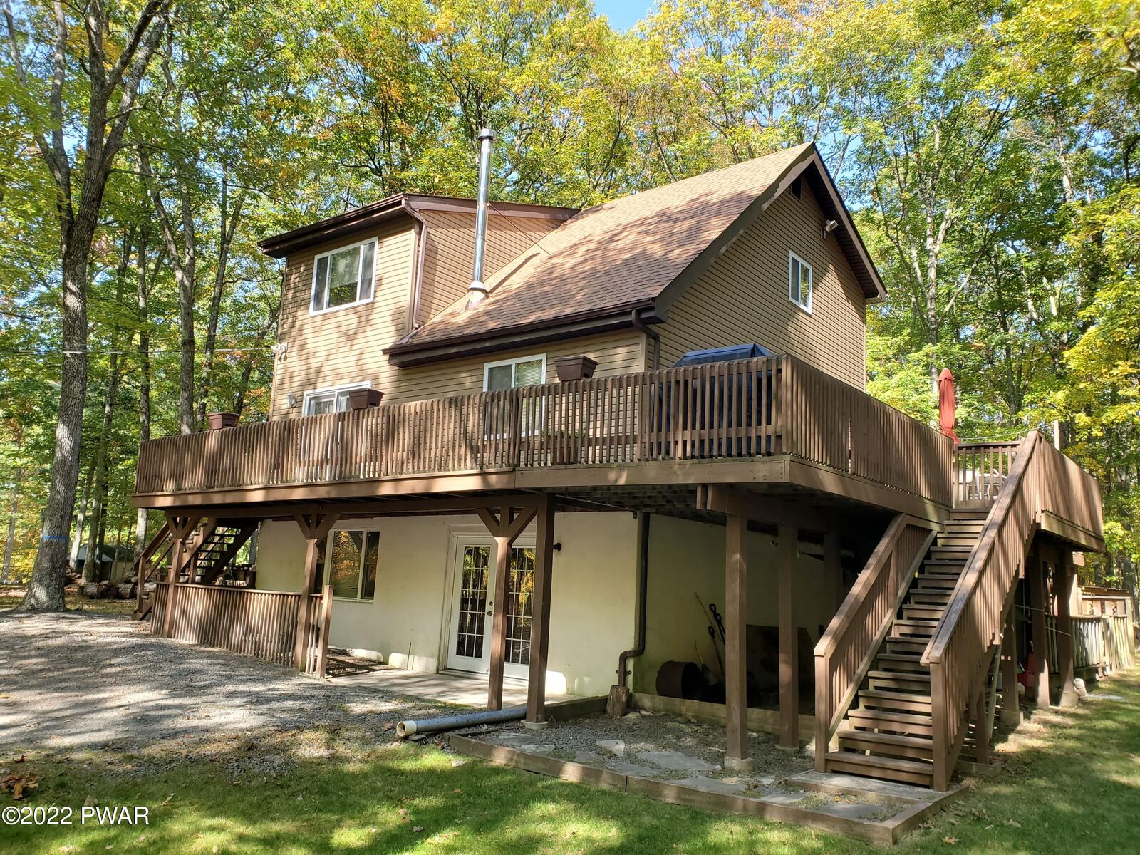 Property Photo: 251 Oak Hill Road PA 18428