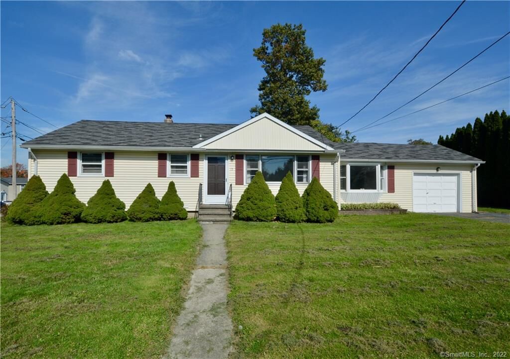 Property Photo:  15 Birch Avenue  CT 06460 